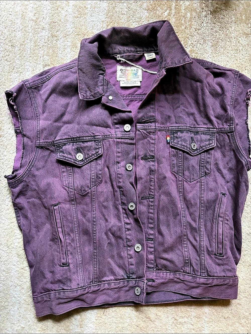 Levi's Pride Liberation Trucker Vest Purple Denim Large